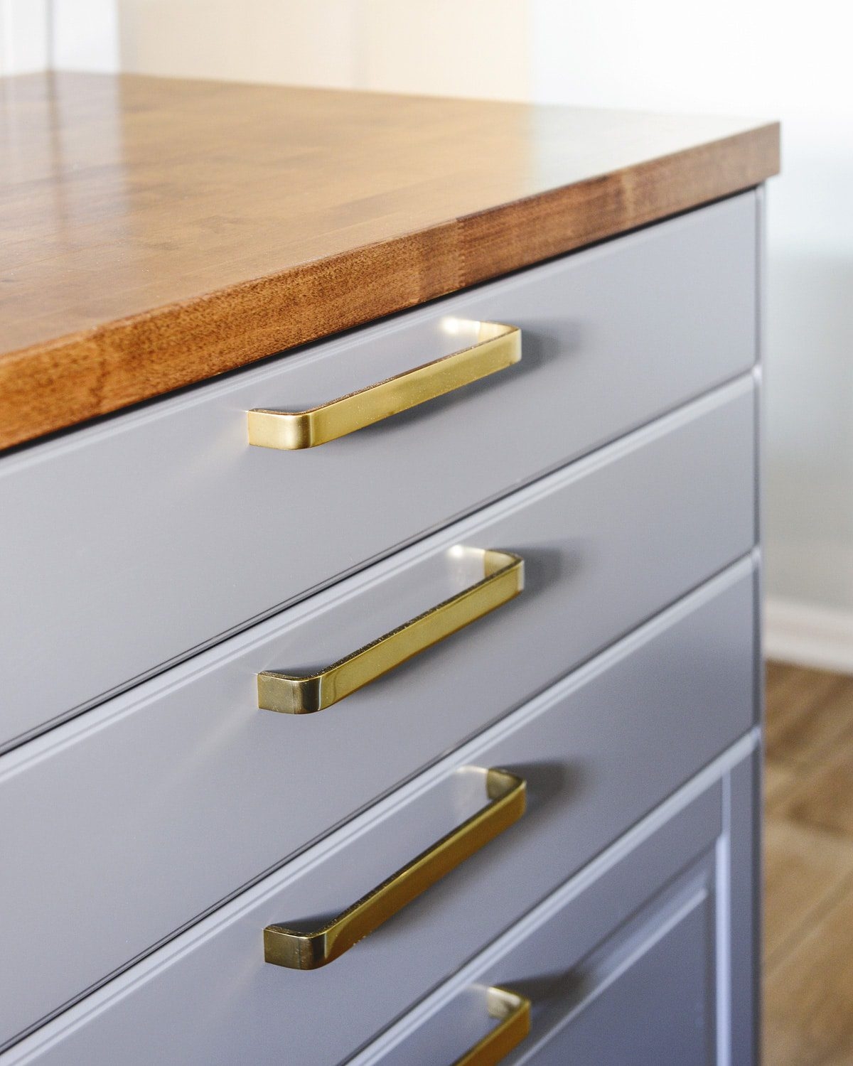 how to make a template for drawer pulls
