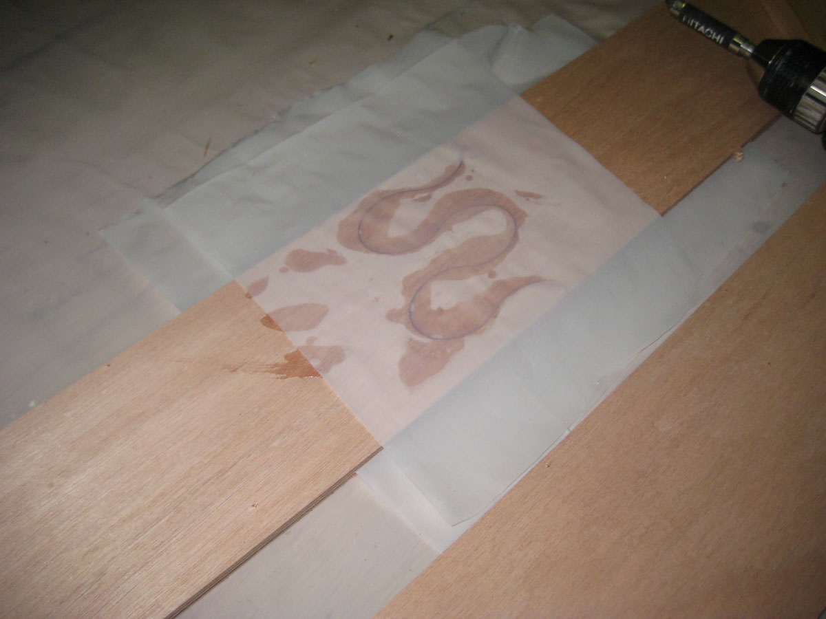 Gluing Up Puzzle Joints