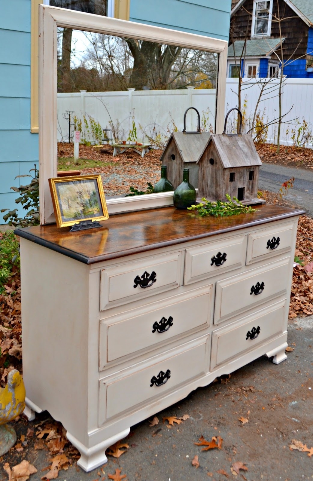 Heir And Space A Vintage Cushman Maple Dresser In Cream