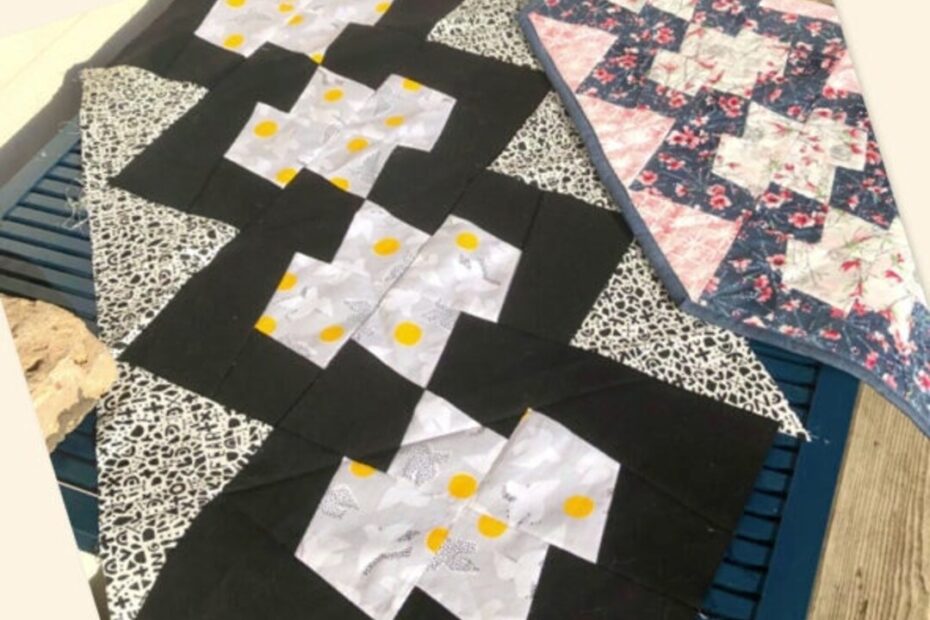 Japanese Jigsaw Puzzle Runners Pattern New Piecing For A Classic Block Printed Pattern Etsy