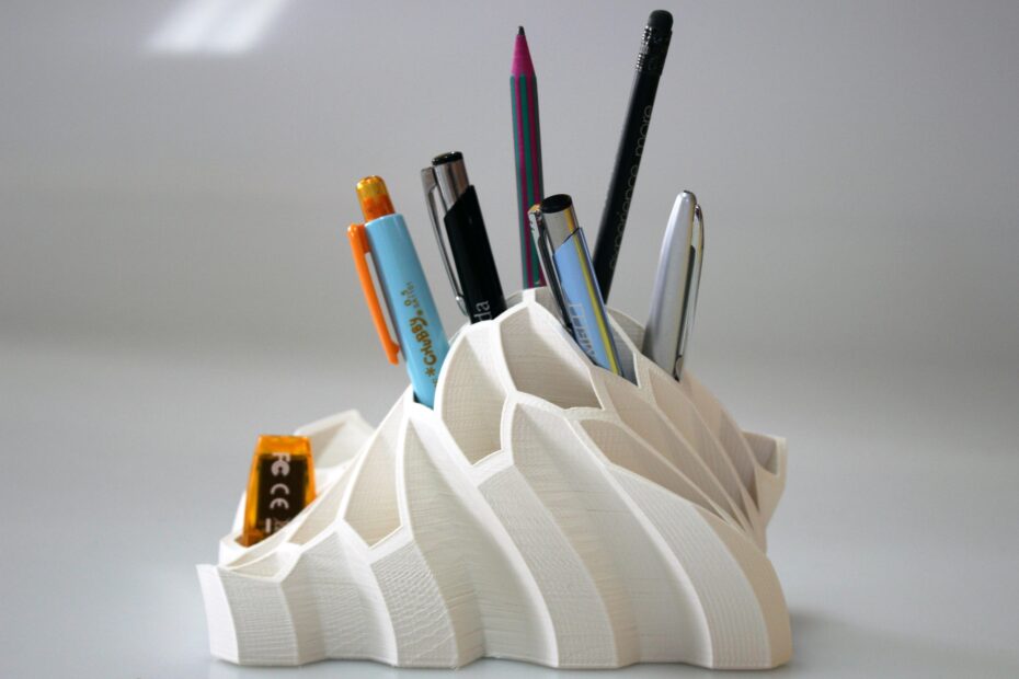 Pen And Pencil Holder Free STL File For Cults