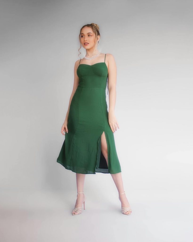 color shoes for green dress